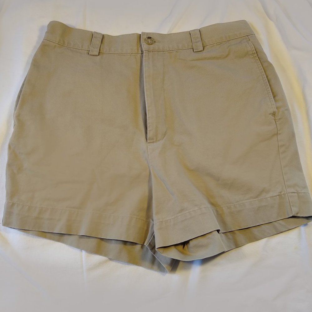 Vintage 90's EUC Banana Republic Khaki shorts, Womens size 12